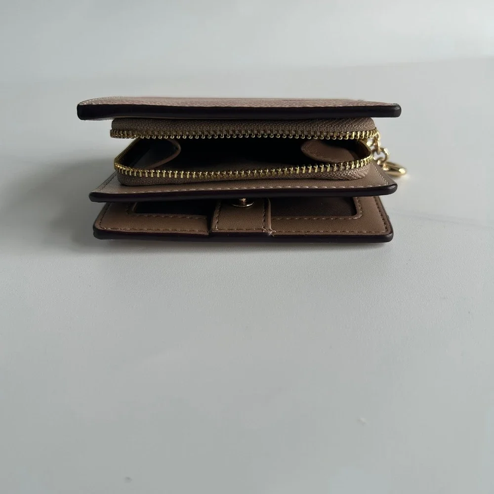 Coach Snap Wallet Lips Print Chalk Signature Canvas CZ952 Bifold GOOD